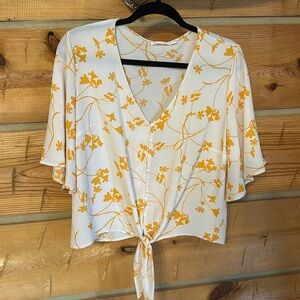 Lush bell sleeve blouse